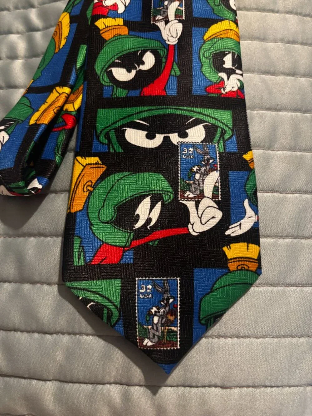 Looney Tunes Marvin Martian Neck Tie 1997 Vintage Cartoon Stamp Print 52.5